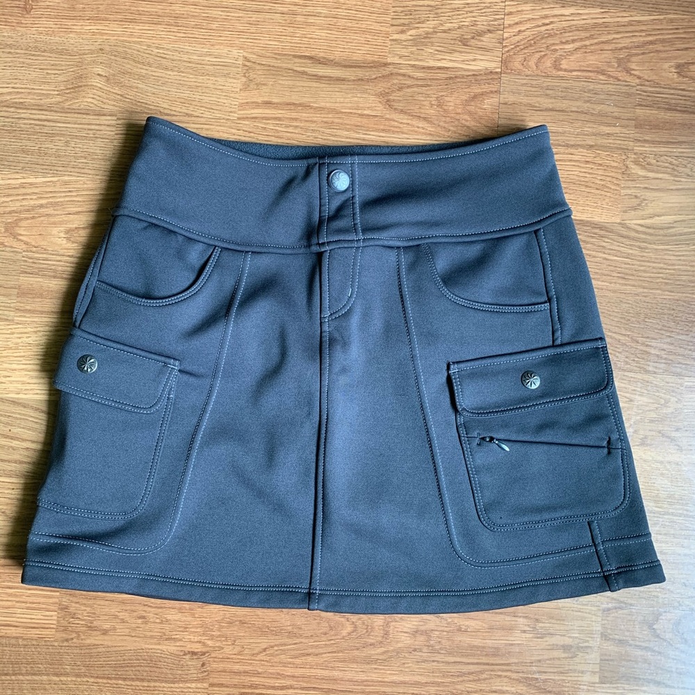 Athleta charcoal grey skirt